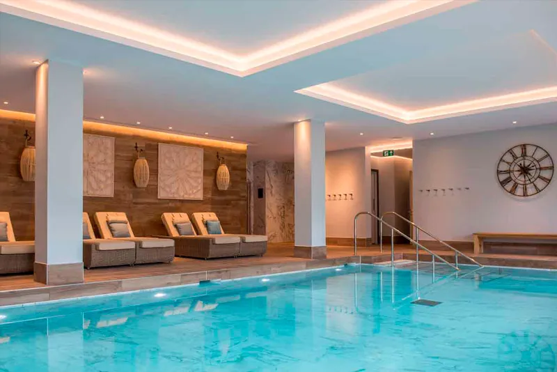 Redwood Lodge Pool